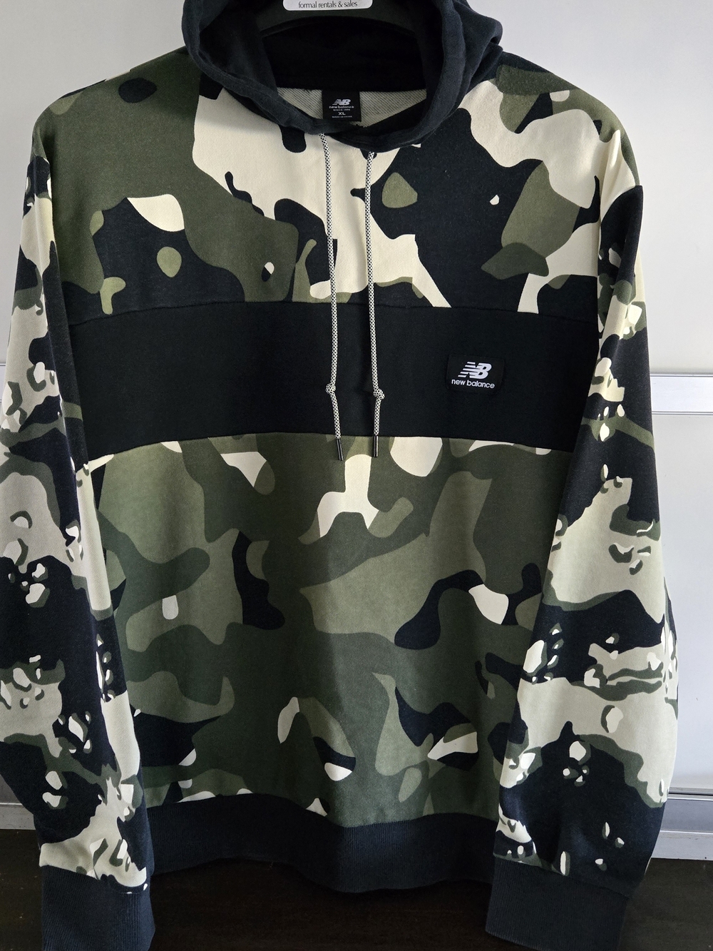 NEW BALANCE Deluxe Black Green Camo Cotton Sweatshirt Hoodie Size XL
